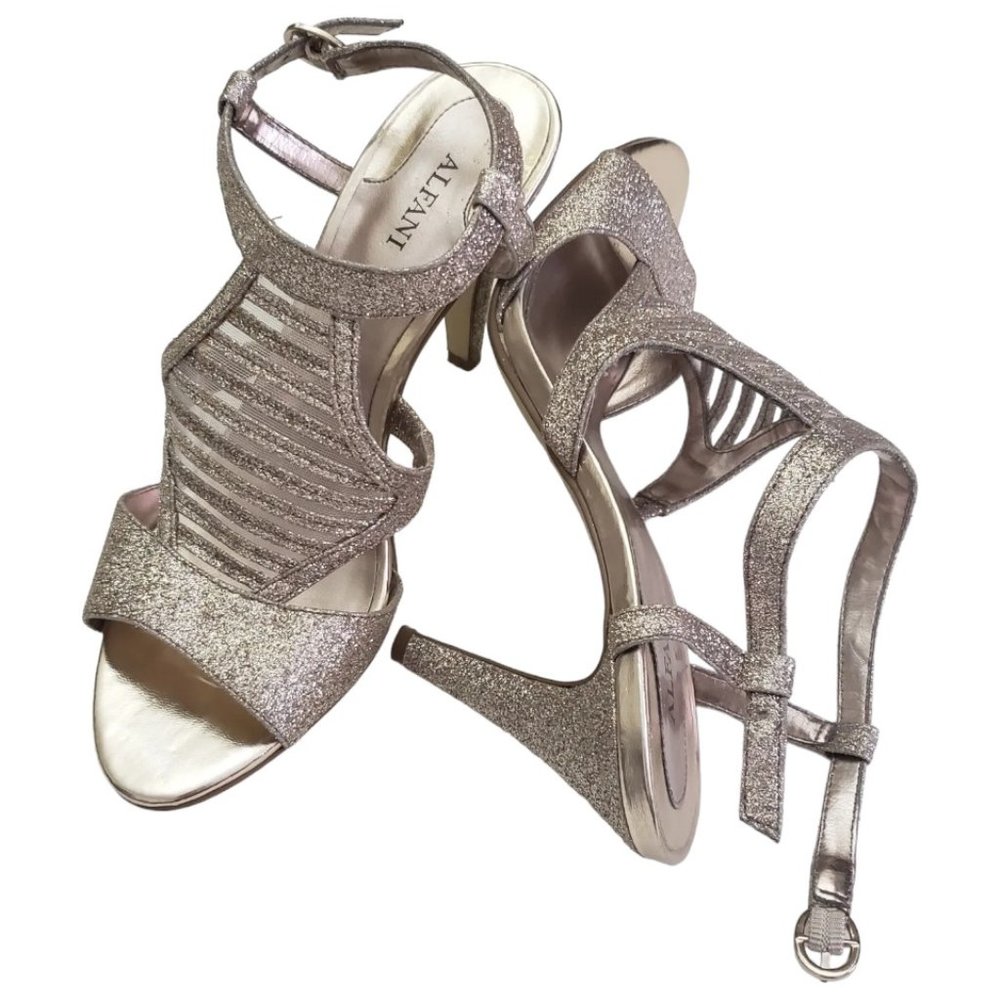 Alfani, Women Shoes, Gold with Sparkles Slingback Sandals with Heels Size 7M